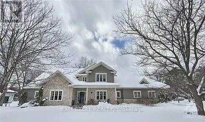 37 KAYMAR Drive, Beacon Hill North - South and Area, ON K1J 7C8