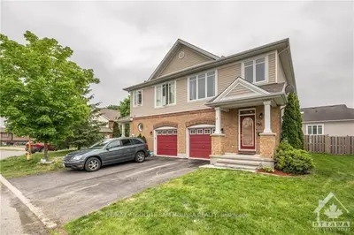 246 PARKIN Circle, Blossom Park - Airport and Area, ON K1T 4G4