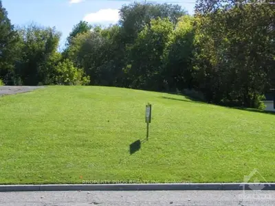 6952 Notre Dame Street, Orleans - Convent Glen And Area, On K1c 1h7