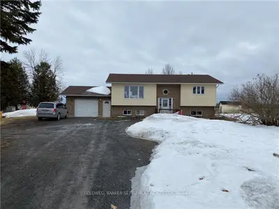 10340 COUNTY ROAD 3 Road, North Dundas, ON K0E 1W0