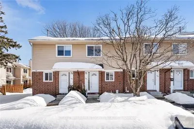 6404 BILBERRY Drive, Orleans - Convent Glen and Area, ON K1C 4P4