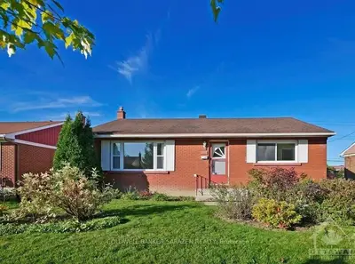 2148 PLESSER Street, Elmvale Acres and Area, ON K1G 2X1