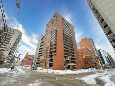 475 LAURIER Avenue W 908, Ottawa Centre, ON K1R 7X1