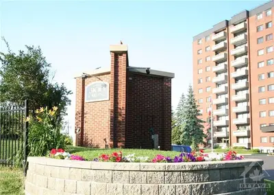 3100 Carling Avenue 516, Crystal Bay - Rocky Point - Bayshore, On K2b 6j6