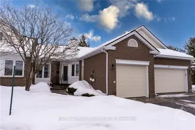 4 GRAND CEDAR Court, Stittsville - Munster - Richmond, ON K2S 1C8