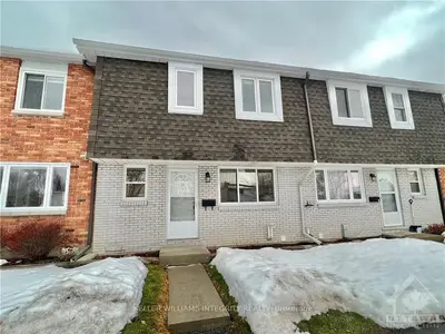 550 STRABY Avenue 15, Overbrook - Castleheights and Area, ON K1K 1H1
