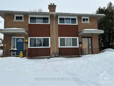 132-134 VIEWMOUNT Drive, Meadowlands - Crestview and Area, ON K2G 3B7