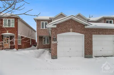 1540 TONILEE Drive, Cyrville - Carson Grove - Pineview, ON K1J 1C1