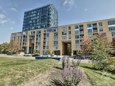250 LETT Street 404, West Centre Town, ON K1R 0A8