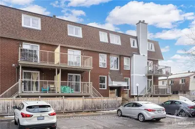 3068 COUNCILLOR'S Way E, Blossom Park - Airport and Area, ON K1T 2S7