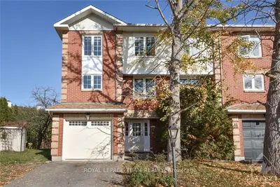 16 ARBORDALE Crescent, South of Baseline to Knoxdale, ON K2G 5C6