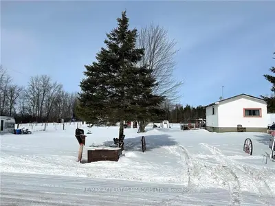 14171 EDWARDS Road, South Stormont, ON K0C 1M0