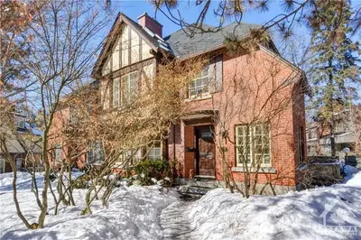 33 Belvedere Crescent, New Edinburgh - Lindenlea, ON K1M 0E5