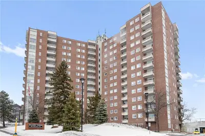 915 ELMSMERE Road 406, Beacon Hill North - South and Area, ON K1J 8H8
