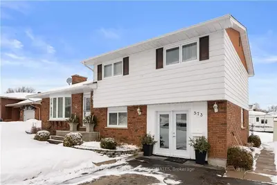 573 JOE Street, Laurentian Valley, ON K8A 6S5
