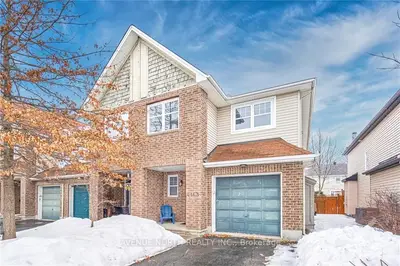 4163 Kelly Farm Drive, Blossom Park - Airport and Area, ON K1T 4H8