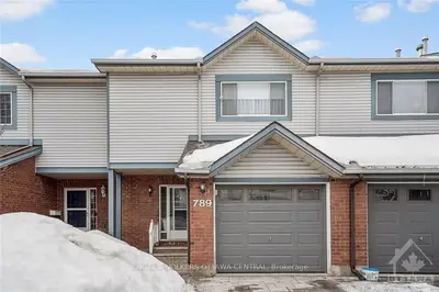 789 HANCOCK Crescent, Orleans - Cumberland and Area, ON K4A 3N1