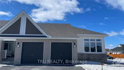 714 KEINOUCHE Place, Orleans - Cumberland and Area, ON K4A 5K2
