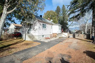 1007 POIRIER Street, Pembroke, ON K8A 6H3