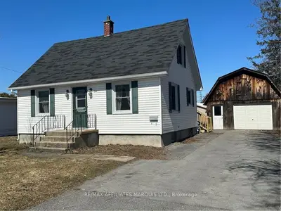 34 JOHNSON Crescent, South Stormont, ON K0C 1P0