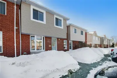 918 COOKSHIRE Crescent, Orleans - Cumberland and Area, ON K4A 3K4