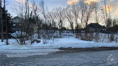 LT27 BARLOW Crescent, Constance Bay - Dunrobin - Kilmaurs - Woodlawn, ON K0A 1T0