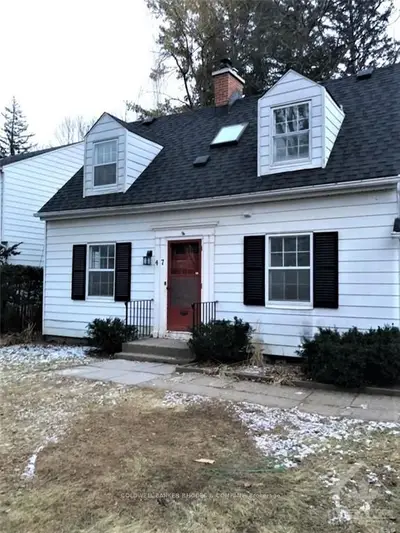47 KILBARRY Crescent, Manor Park - Cardinal Glen and Area, ON K1K 0H2