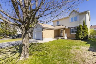 19 CANDOW Crescent, Stittsville - Munster - Richmond, ON K2S 1K7