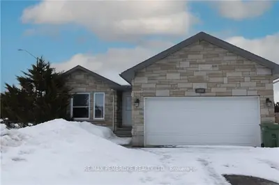 1003 LIMESTONE Trail, Petawawa, ON K8H 0A6