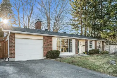 6 CROFTON Road, South of Baseline to Knoxdale, ON K2G 0M9