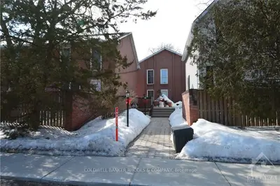 319 MACKAY Street 10, New Edinburgh - Lindenlea, ON K1M 2B7