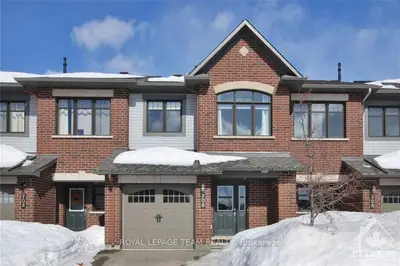 706 TRIGORIA Crescent, Orleans - Cumberland and Area, ON K4A 1A8