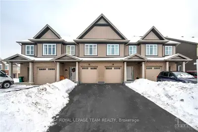712 SORA Way, Blossom Park - Airport and Area, ON K1T 0R2