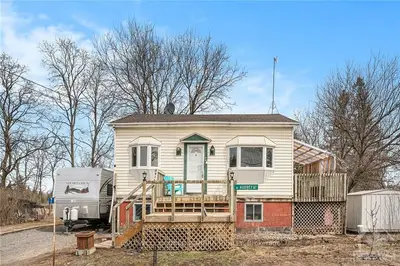 7 MILL Street, North Grenville, ON K0G 1T0