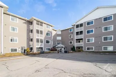 316 LORRY GREENBERG Drive 216, Hunt Club - South Keys and Area, ON K1T 2P4