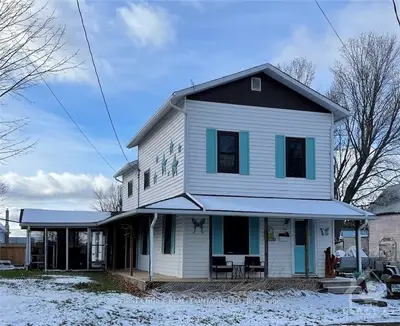 1011 Raglan Street, Whitewater Region, On K0j 2l0