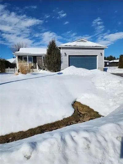 10 Morrison Drive, Whitewater Region, On K0j 1k0