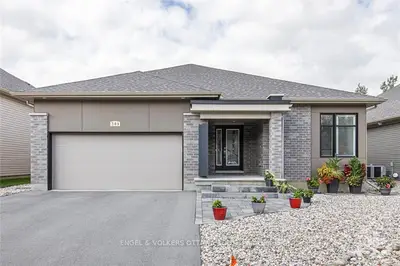 309 Equinelle Drive, North Grenville, On K0g 1j0