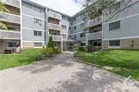 212 VIEWMOUNT Drive 411, Cityview - Parkwoods Hills - Rideau Shore, ON K2E 7X2