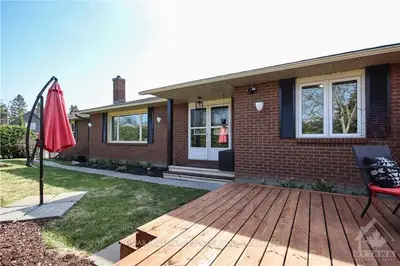 1 BRENDA Crescent, Hunt Club - South Keys and Area, ON K1V 0J7