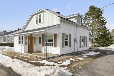 34 LANE Street, Madawaska Valley, ON K0J 1B0