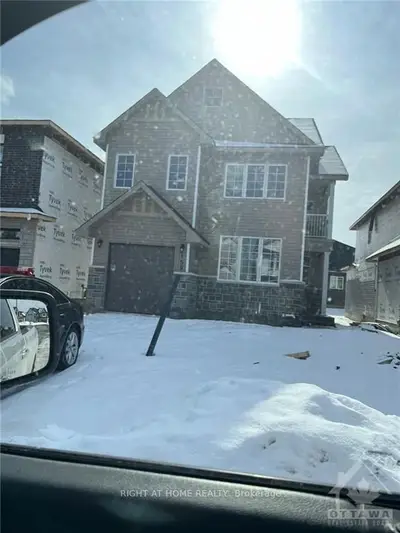 159 MINIKAN Street, Blossom Park - Airport and Area, ON K1X 0E5