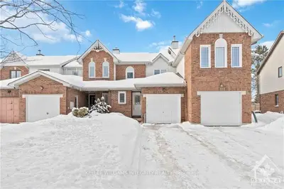 16 HARRINGTON Court, Kanata, ON K2K 2S7