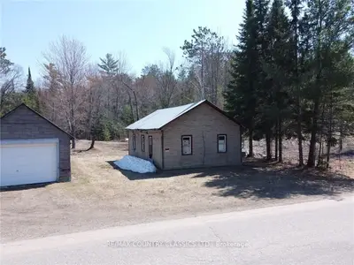 00 Mintha Street, Madawaska Valley, On K0j 1b0