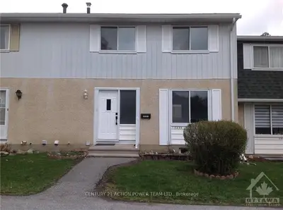 1520 BEAVERPOND Drive D, Cyrville - Carson Grove - Pineview, ON K1B 3R9