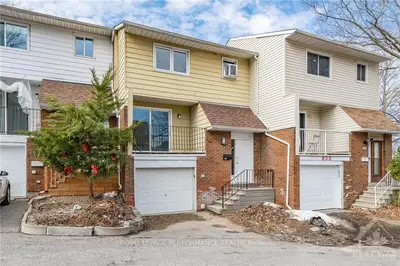 860 GRENON Avenue, Britannia Heights - Queensway Terrace N and Area, ON K2B 6G3