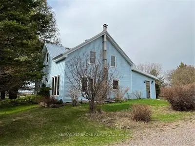 1304 LOOKOUT Road, Whitewater Region, ON K0J 2L0