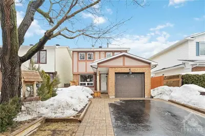 1050 ARROWHEAD Place, Orleans - Convent Glen and Area, ON K1C 2S4