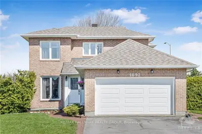 1692 TEAKDALE Avenue N, Orleans - Convent Glen and Area, ON K1C 6M4