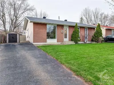 1423 RAINBOW Crescent, Cyrville - Carson Grove - Pineview, ON K1J 8E3